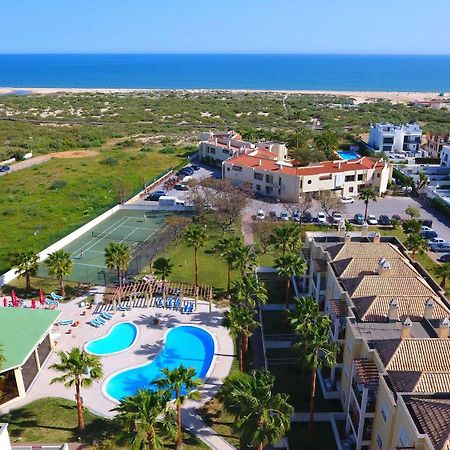 Praia Da Lota Resort - Beachfront Apartments Manta Rota Exteriér fotografie